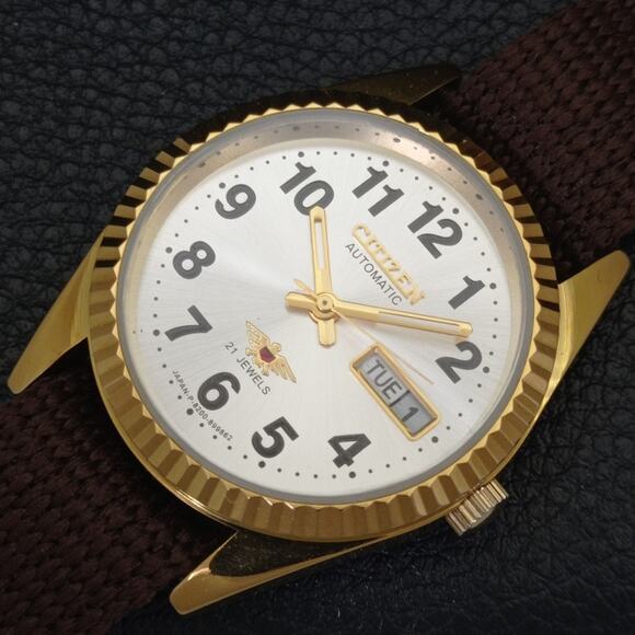 Vintage 1972 Citizen Automatic Mens Gold Watch W/daydate & Silver accents - Picture 6 of 10